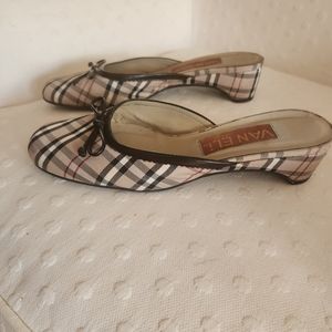 Mule slide burberry style